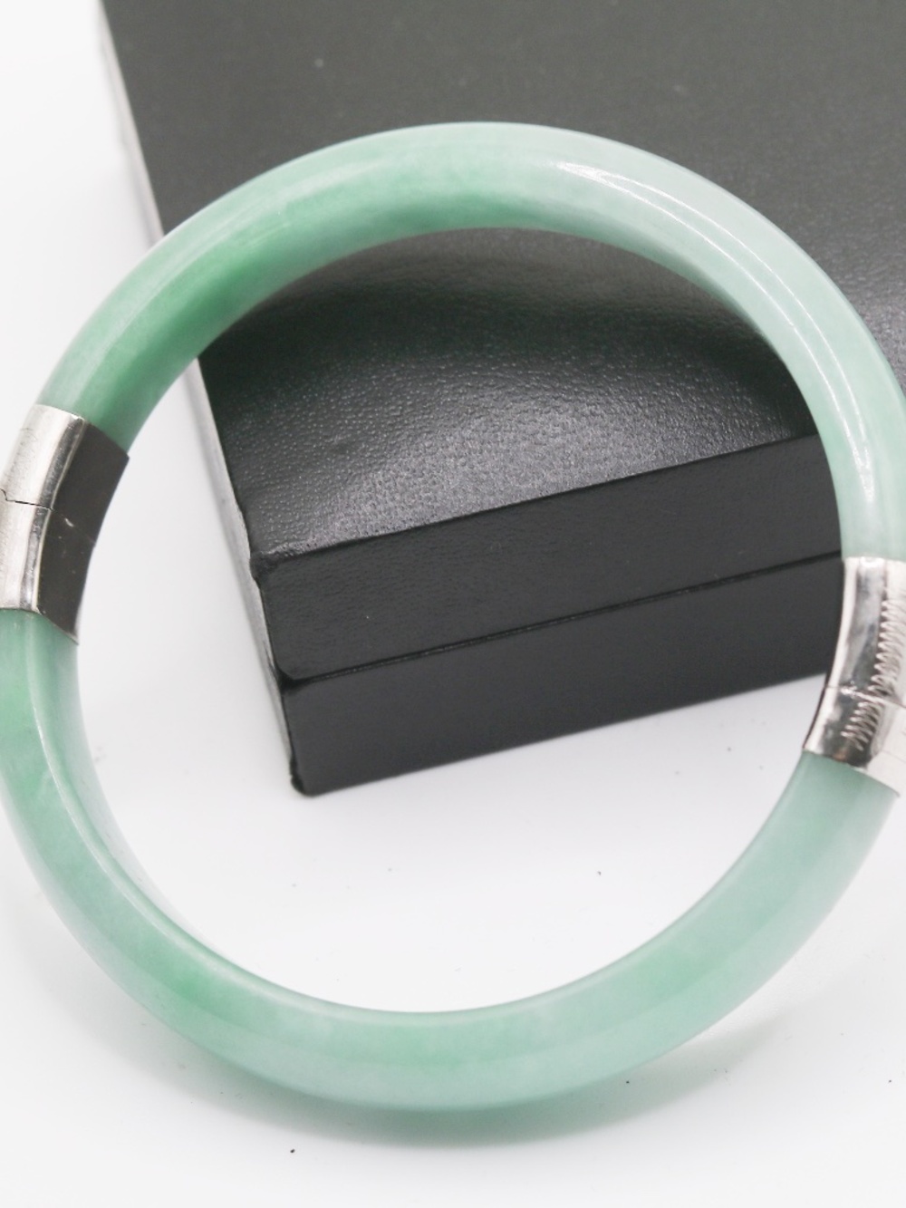 1940s -1950s Burmese jadeite jade bangle bracelet
